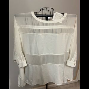 Marla Wynne Layers Cream Top Size Large